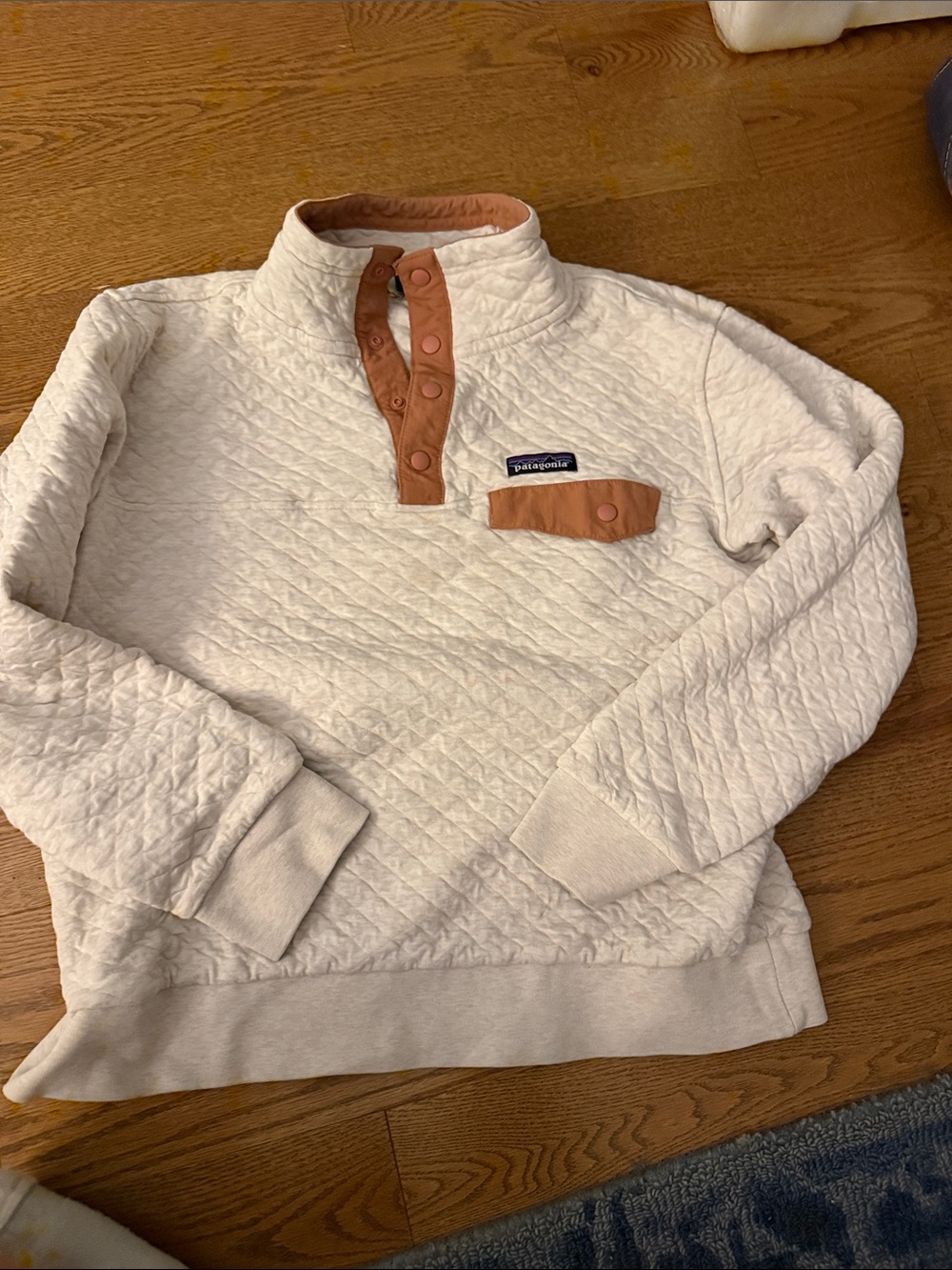 Patagonia Men’s Cream Quilted Snap Pullover with Tan Accents